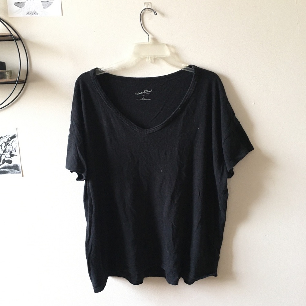 black v neck t shirt